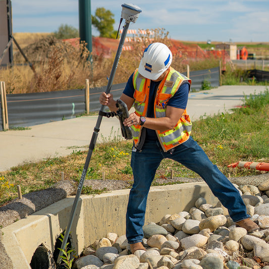 Spectra SP100 GNSS Receiver