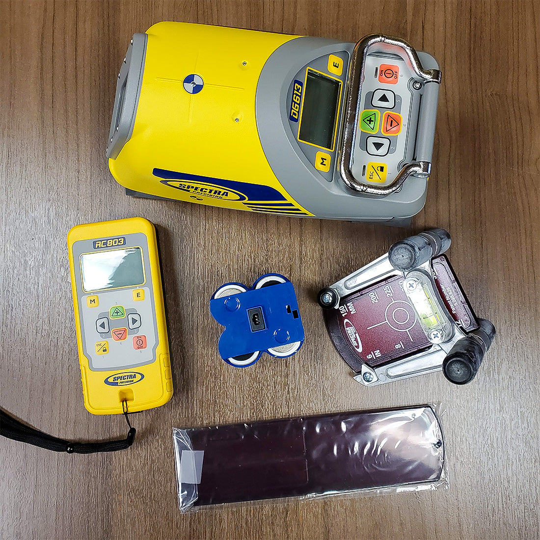 USED Levels | Laser Levels | Vectors Inc.