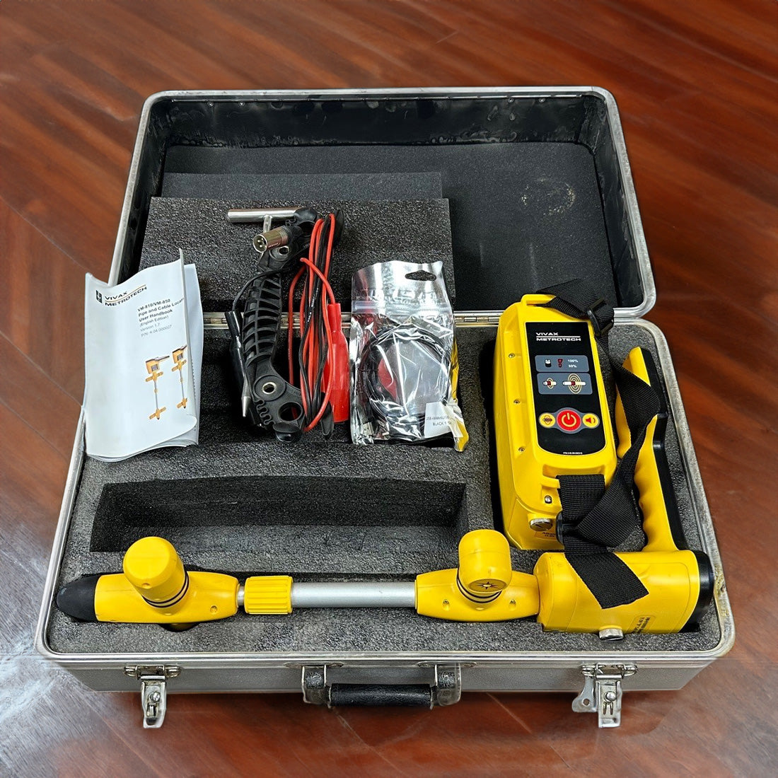 USED Vivax-Metrotech VM-810 Utility Locator