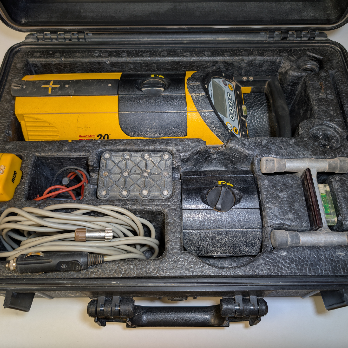 USED David White DWPL-20 Pipe Laser in a case with accessories. 