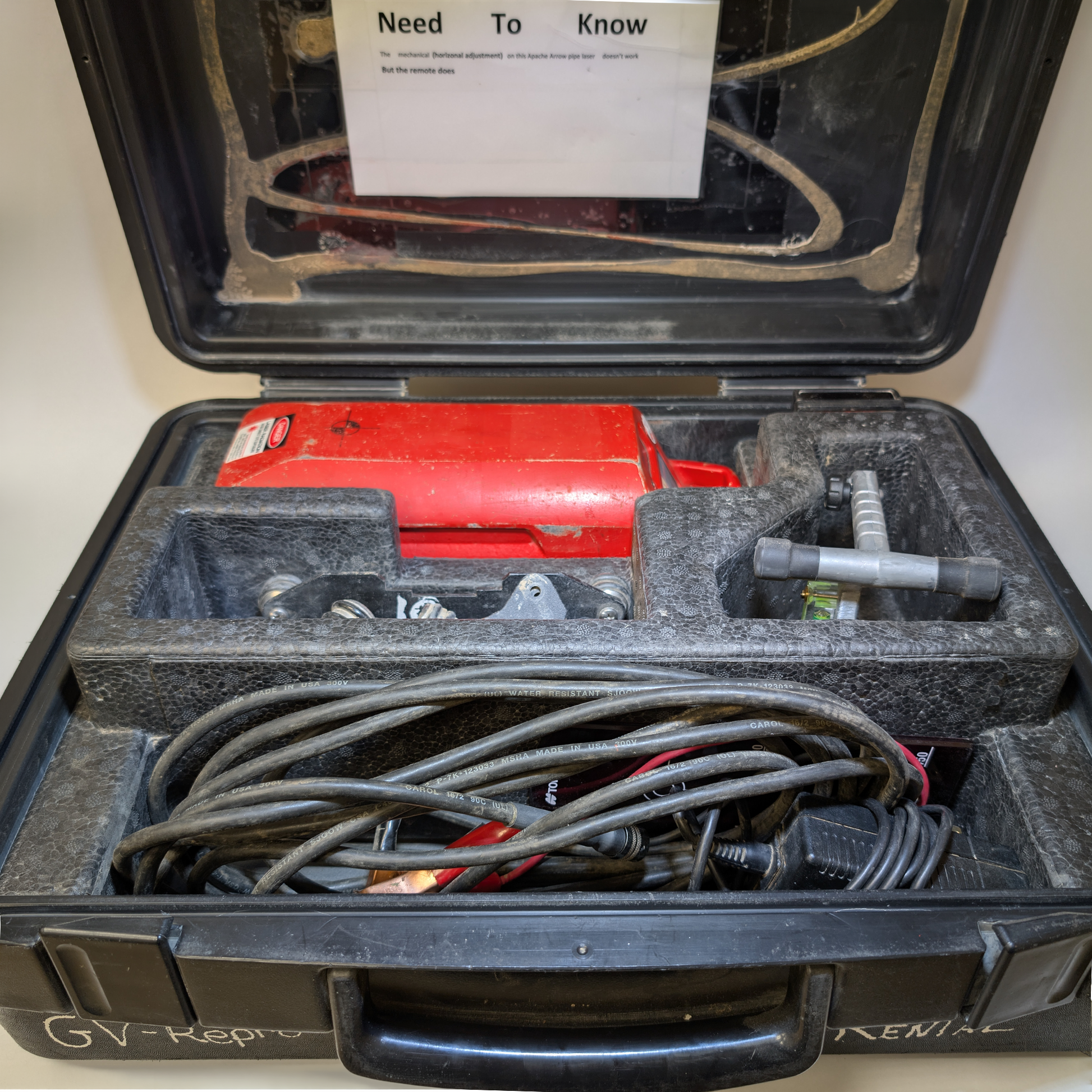 USED Apache Arrow 2 Pipe Laser in case with cables